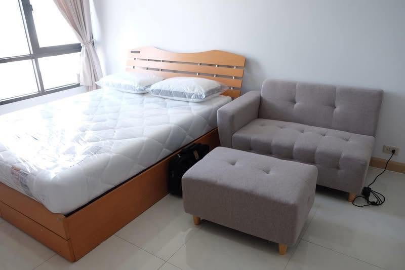 Condo for Rent: Phaya Thai Place Size: 29 sqm. Type: Studio / 1 Bath Floor: 22nd Ready to move in!