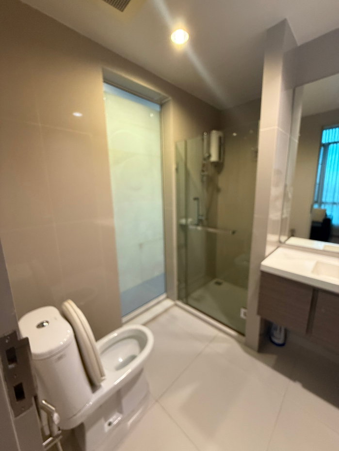 picture ( Sell ) 1 bed room corner room high floor close to victory monument station - 7/7