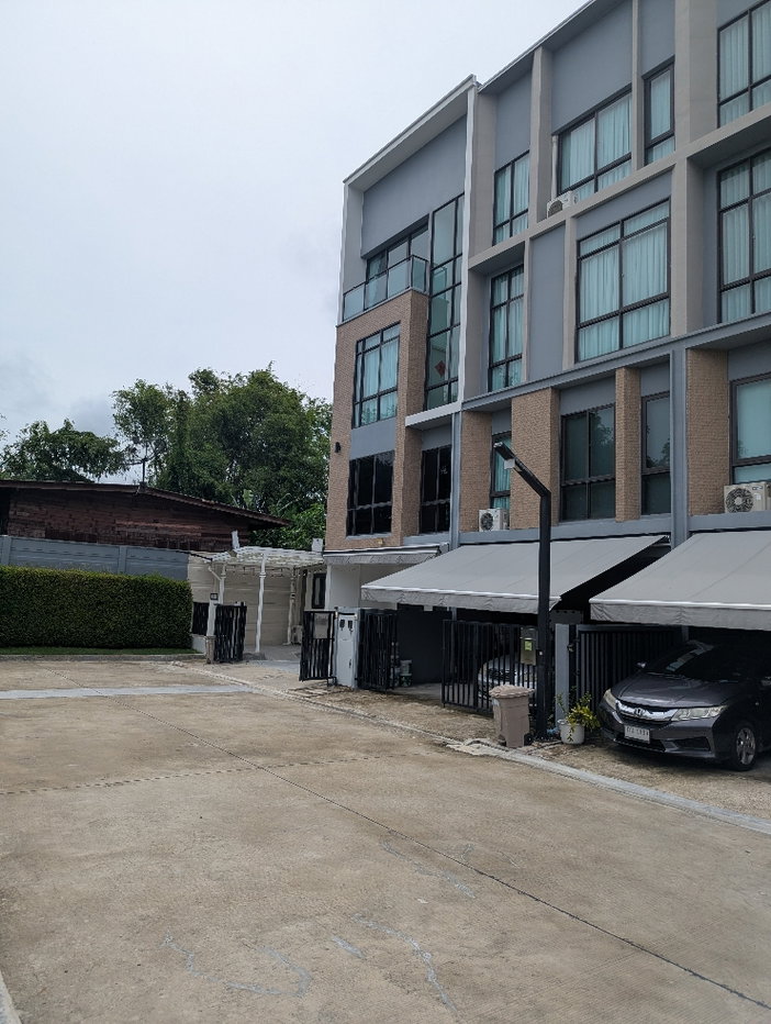 picture Estera haven Pattanakarn /4bed 5 bath - 5/15