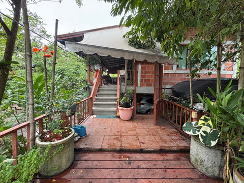 ขายบ้านสวน สวนผลไม้ ใกล้วัดป่าบ้านตาด เมืองอุดร