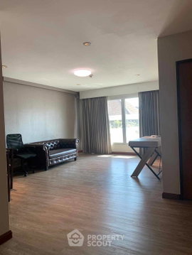 2-BR Condo at Navin Court Condominium near BTS Phloen Chit (ID 426761)