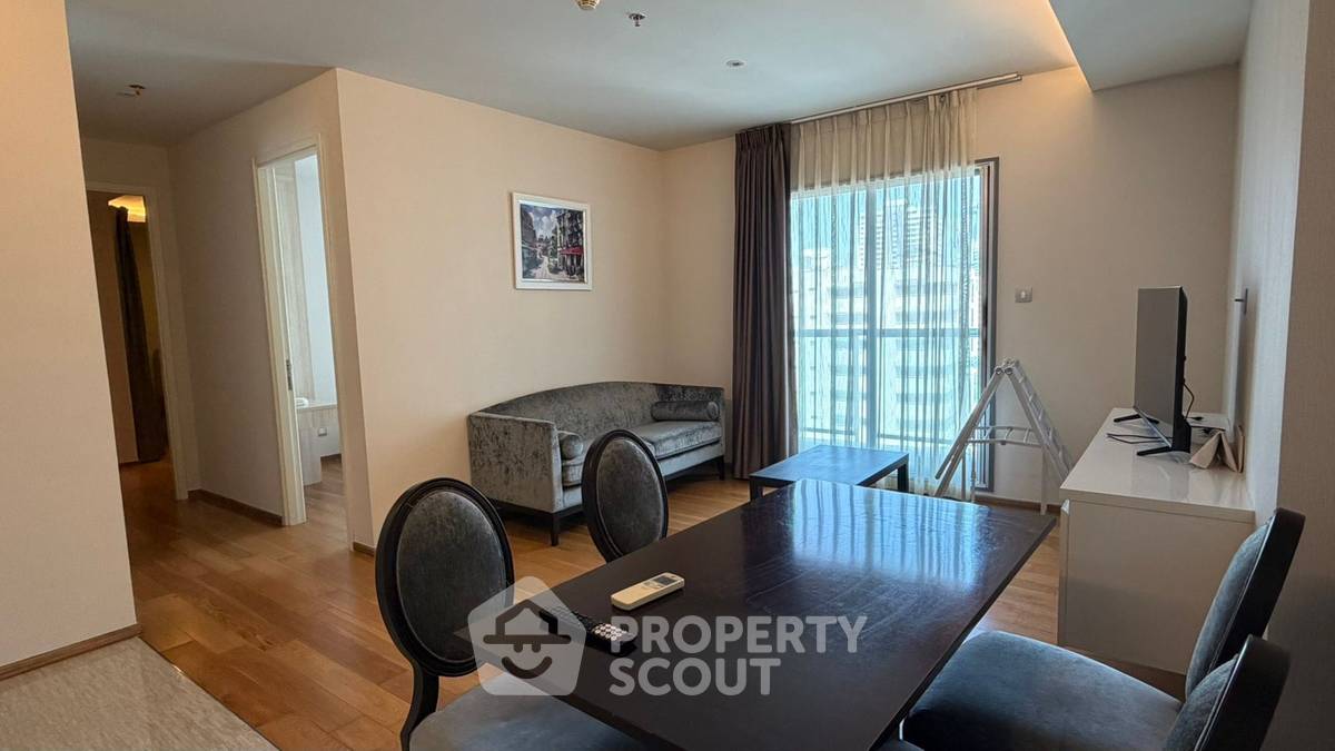 picture 2-BR Condo at H Sukhumvit 43 near BTS Phrom Phong (ID 324547) - 2/8
