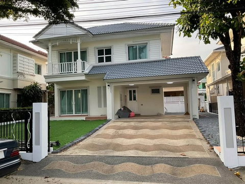 HR3490ให้เช่าบ้านเดี่ยว Perfect Place ราชพฤกษ์ - พระราม 5 ติดถนนใหญ่นครอินทร์ 67 ตร.ว. เพิ่งตกแต่งใหม่ ใกล้ รร.เด่นหล้า 