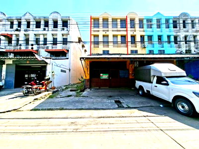 Shophouses for sale วิทยาลัยการจัดการเพชรเกษม : SHOP HOUSE 45.2 Sq.w. Muang Samut Sakhon Samut Sakhon for 3.1M