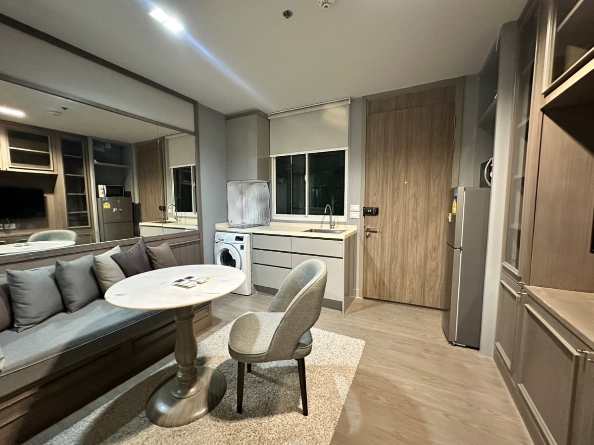 picture One bedroom 33 SQM A space ID Asoke-Ratchada near central Rama9 rent - 5/10