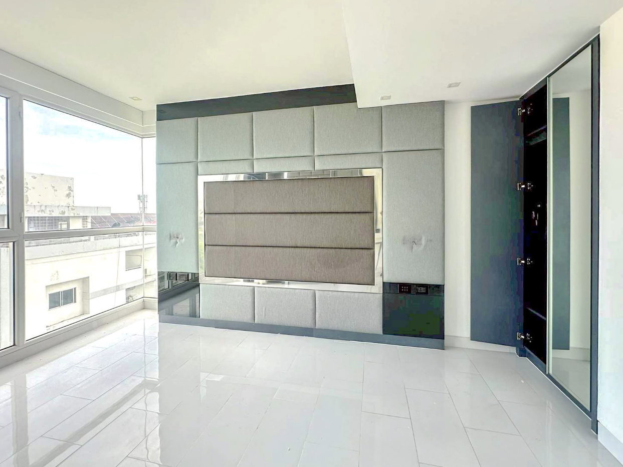 รูป Sky Residence Pattaya Sea View Condo for Sale - รูปที่ 8/13
