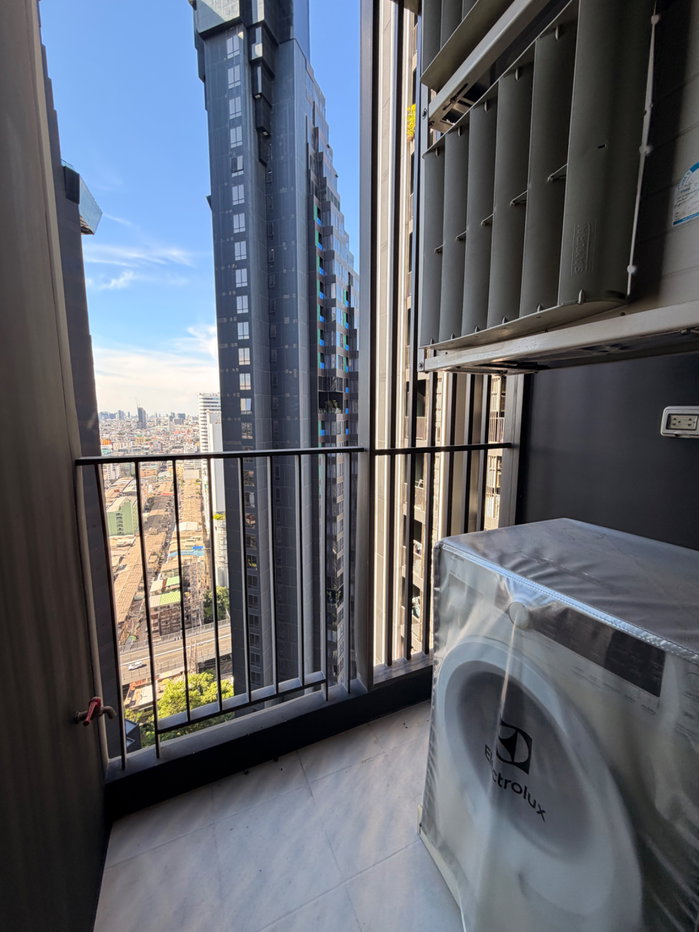 รูป 🍀Full Built-in ราคาดี ส่วนกลางปัง- Life asoke rama9 🍀 - รูปที่ 10/11