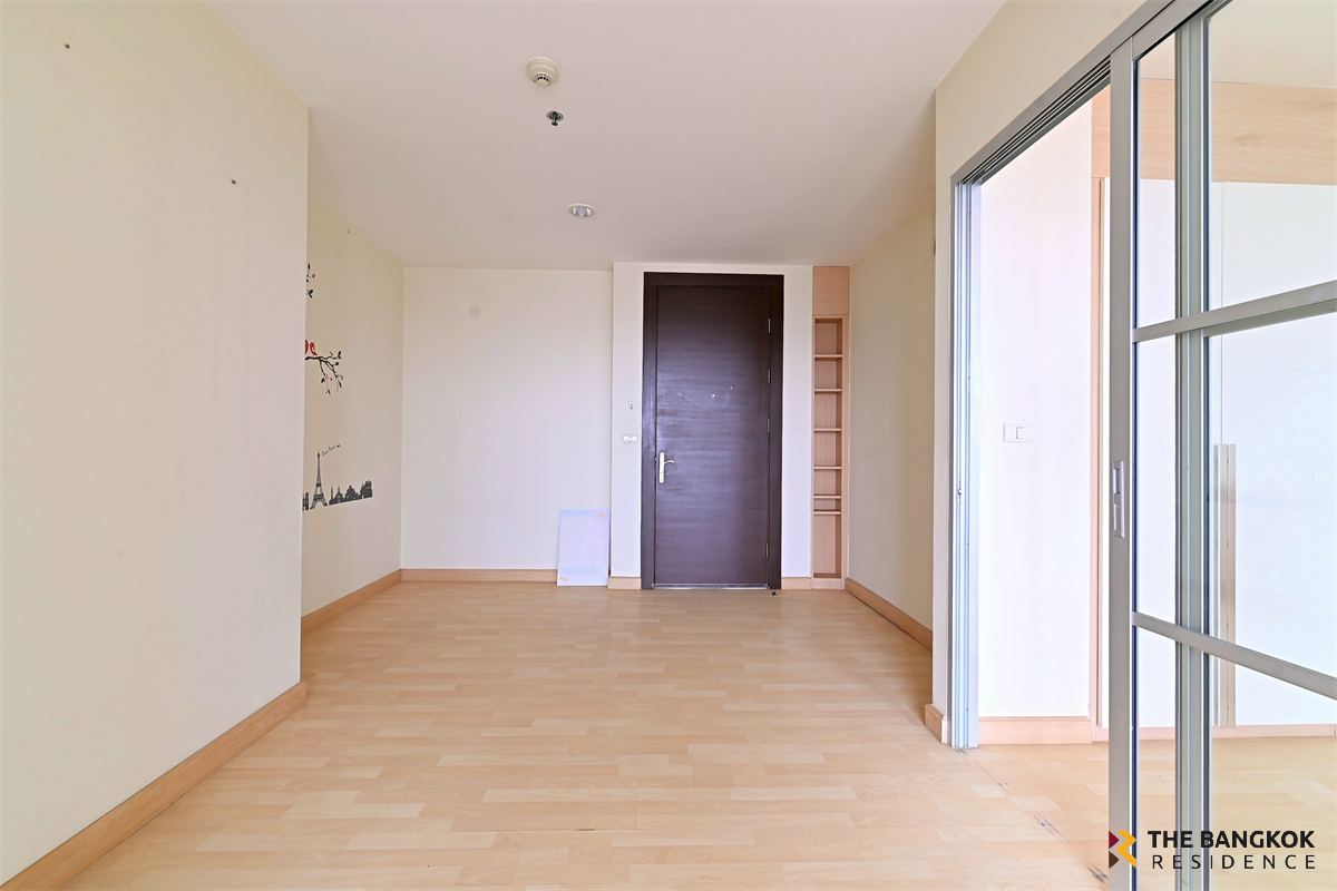 picture RHYTHM Ratchada Save Time, Convenient Travel near MRT Ratchadaphisek Station - 5/10