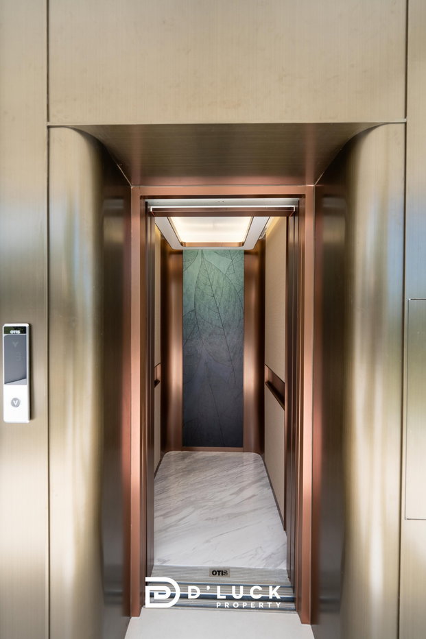 รูป ขายวิลล่าพูลวิลล่าหรู 3 ชั้น สไตล์ Modern Luxury ใกล้พัทยา วิวเขาชีจรรย์ - รูปที่ 36/44