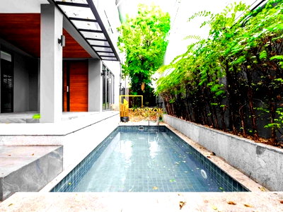 เช่าบ้านเดี่ยว เขตวัฒนา : Magnificent 5 Bedroom Pool Villa in Phra Khanong Area - BR28147SH