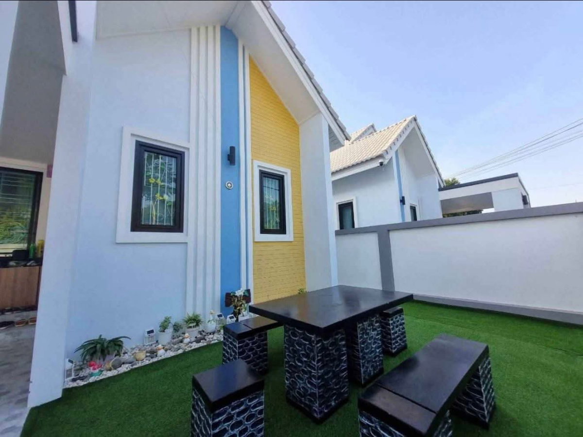 รูป บ้านเดี่ยวพัทยา ทรงโมเดิร์น ทำเลยดี ใกล้สนามกีฬาชัยพฤกษ์ พัทยา 3ห้องนอน 2ห้องน้ำ - รูปที่ 2/11