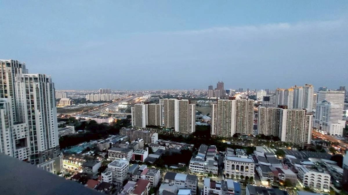 picture Condo for RENT : One 9 Five 𝐒𝐢𝐳𝐞 : 36 sqm. 1 Bed /1 Bath / City View 𝐅𝐥𝐨𝐨𝐫 : 31st Building : B Fully furnished - 10/11