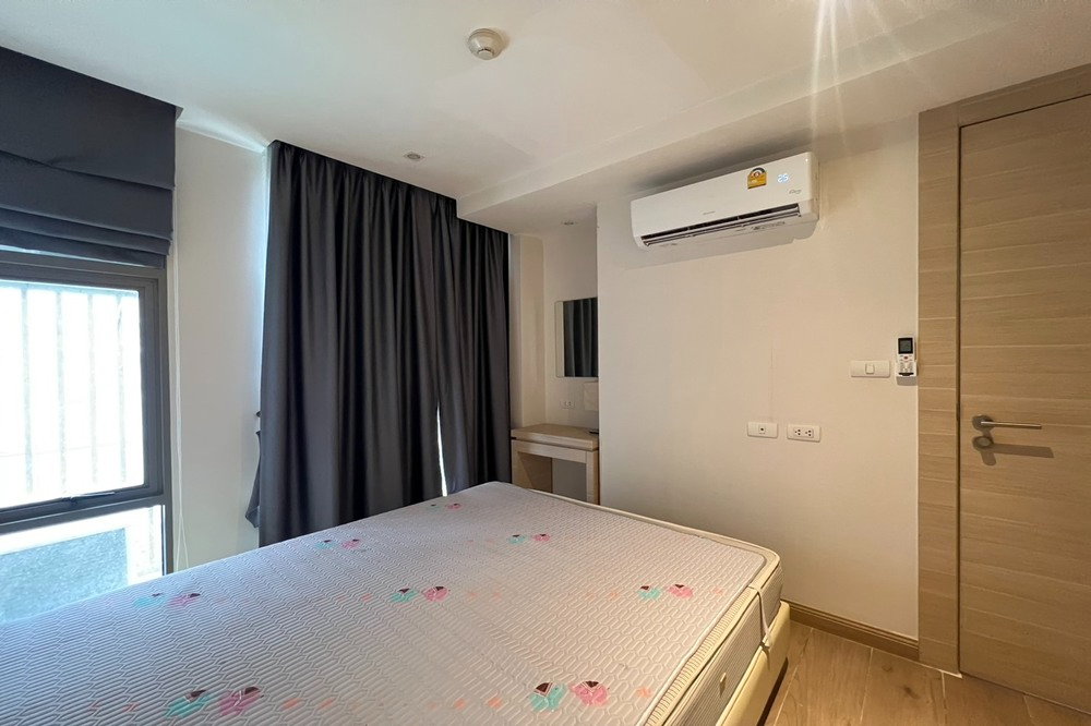 รูป 🔥 เช่าด่วน !! วิวสระ !! 🔥 Code C20221202932.........Klass Silom, 1 ห้องนอน, 1 ห้องน้ำ, แต่งครบ, พร้อมเข้าอยู่ 📣📣 - รูปที่ 5/6