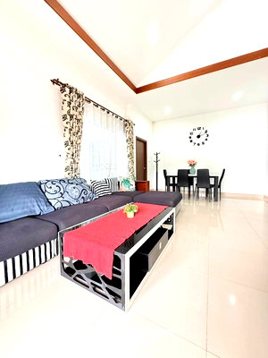 Houses for rent Chonburi : 2-BR Villa at Baan Dusit Pattaya Hill close to Pattaya (ID 2975677)