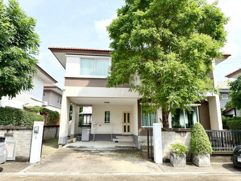 ✅ Single house for sale Good condition, ready to move in, near the main road ✅ Casa Premium Onnut-Wongwaen