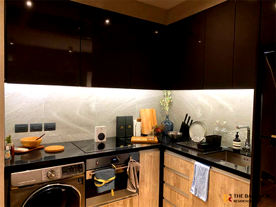 Condos for sale : The Lofts Asoke Don’t miss out!! Rare units near MRT Phetchaburi Station
