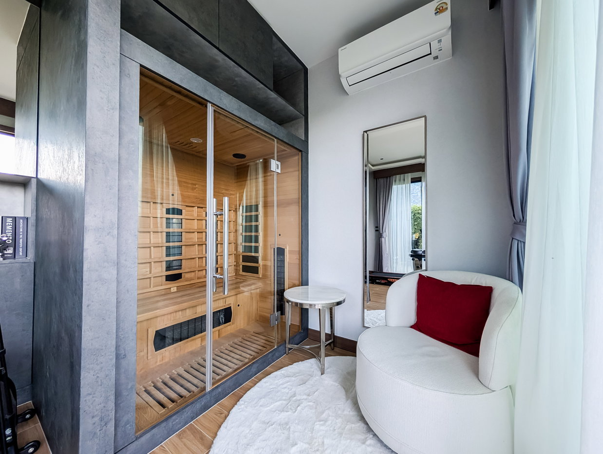picture Luxury Pool Villa for Sale Thung Klom East Pattaya - 26/32