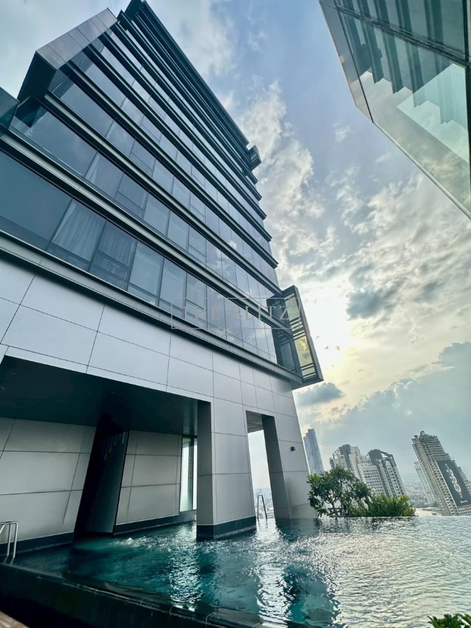 รูป ✨Ultimate Privacy in the Heart of CBD – The Bangkok Sathorn for Rent ✨ - รูปที่ 28/53
