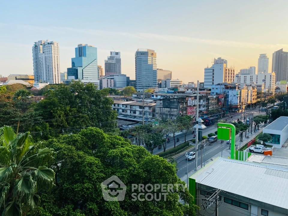 รูป คอนโด 1-ห้องนอน ที่ คอนโด ลุมพินี เพลส พระราม 4 - กล้วยน้ำไท ใกล้ BTS เอกมัย (ID 2074480) - รูปที่ 13/20