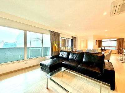 คอนโดให้เช่า : Silom Condominium | Beautiful 2 Bedroom Property For Rent - BR14579CD