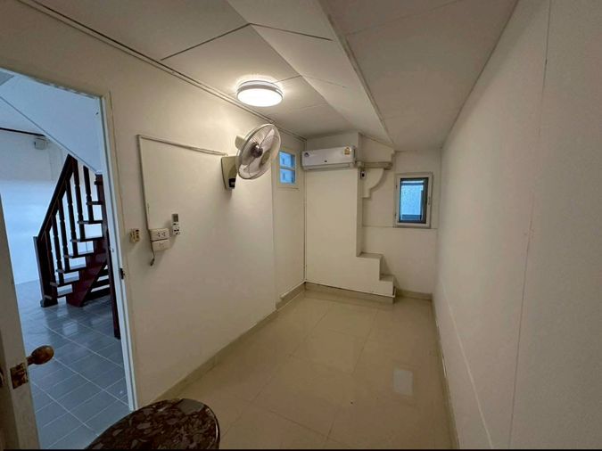 3-bed townhouse for sale, 38.5 sq wah, Baan Bussarin