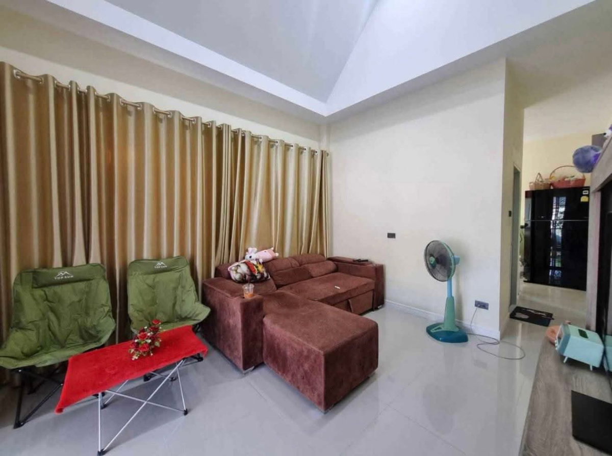 รูป บ้านเดี่ยวพัทยา ทรงโมเดิร์น ทำเลยดี ใกล้สนามกีฬาชัยพฤกษ์ พัทยา 3ห้องนอน 2ห้องน้ำ - รูปที่ 4/11