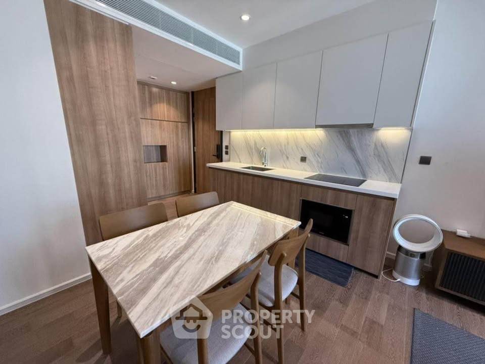 picture 2-BR Condo at Muniq Sukhumvit 23 near MRT Sukhumvit (ID 2974971) - 3/9