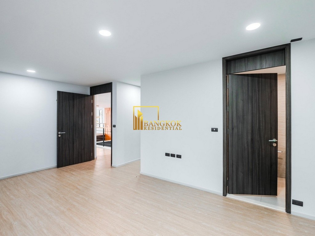 รูป Magnificent 5 Bedroom Pool Villa in Phra Khanong Area - BR28147SH - รูปที่ 16/23