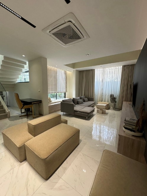 รูป 🏡✨ ขายบ้านหรู ใจกลางห้วยขวาง | ซอยประชาสงเคราะห์ 27 📍 ทำเลศักยภาพ ใกล้ MRT ห้วยขวาง และพระราม 9 - รูปที่ 3/17