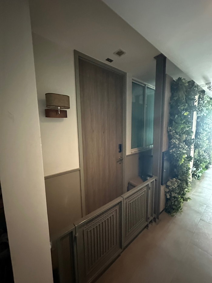 picture One bedroom 33 SQM A space ID Asoke-Ratchada near central Rama9 rent - 9/10