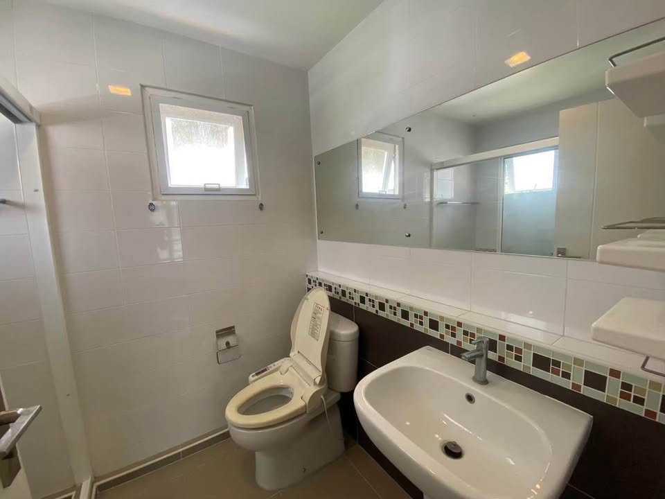 รูป บ้านเดี่ยว ให้เช่า 3-ห้องนอน ที่ มัณฑนา เลค วัชรพล ใน วัชรพล - รูปที่ 9/39