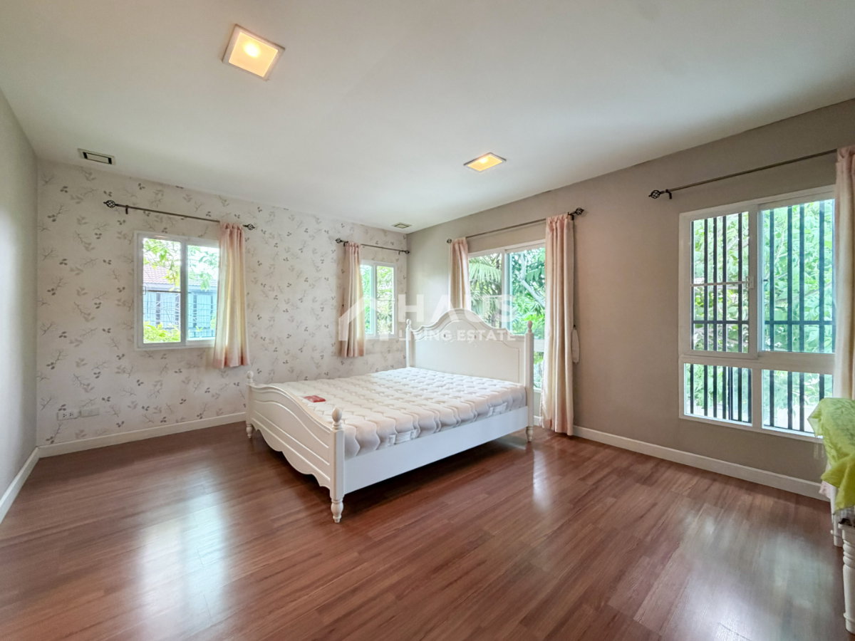 picture Mantana Kalapapruek - Wongwaen / 3 Bedrooms #HKCP072 - 10/12