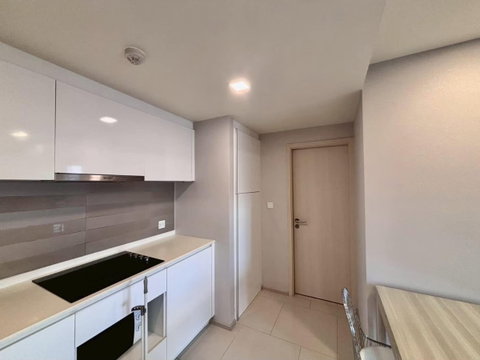 RS6361 For Rent: Maestro 03 Ratchada-Rama 9, a Rare Pet-Friendly Condo in the Heart of the City, Near MRT Rama 9