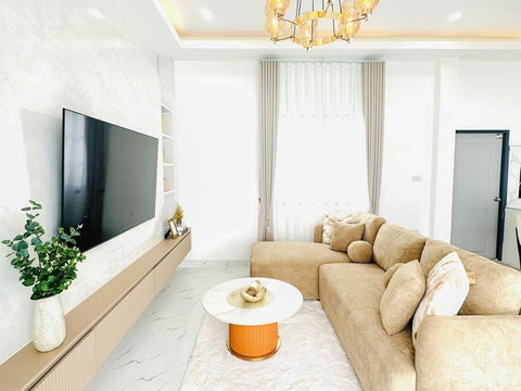 New Pool Villa for Sale East Pattaya Siam Area