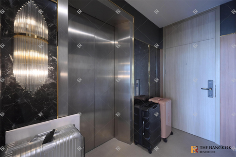 High-potential Location, Not as Expensive as You Think Noble Ploenchit near BTS Phloen Chit