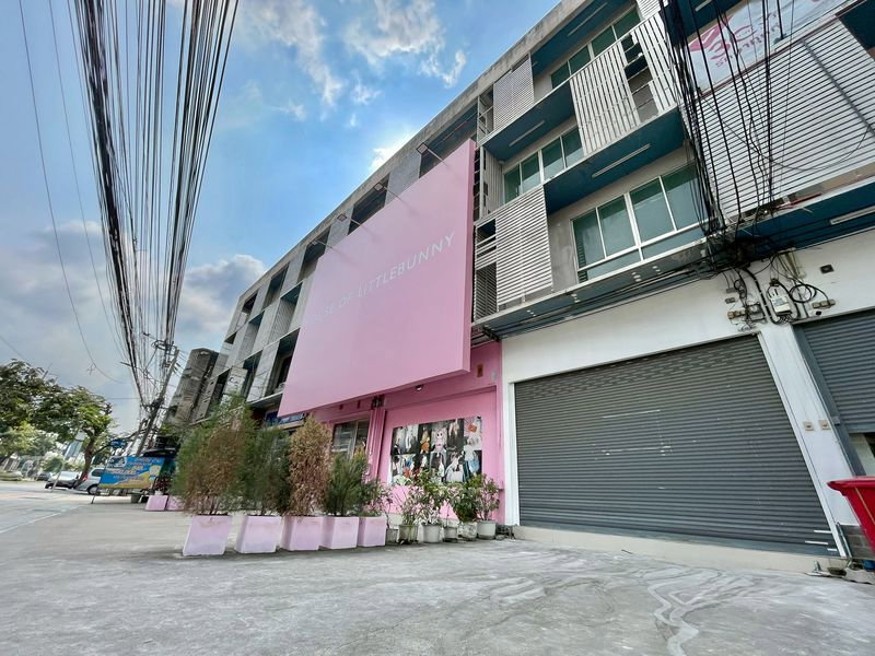 รูป ให้เช่าอาคารพาณิชย์ 4 ชั้น ติดถนนลาซาล (สุขุมวิท 105) บางนา - รูปที่ 2/20
