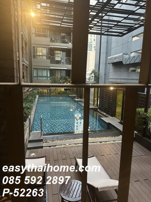 รูป P-52263 — ให้เช่าคอนโด ชั้น 3 Mirage Sukhumvit 27 ขนาด 2 นอน 1 น้ำ วิวสระว่ายน้ำ ใกล้ BTS อโศก และ MRT สุขุมวิท 085-592-2897 Line: @easythaihome - รูปที่ 2/14