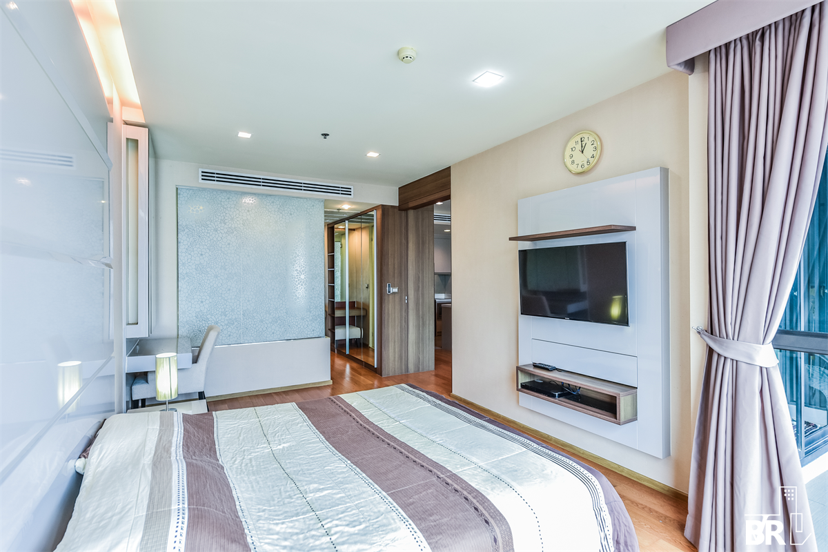 picture The Address Sathorn 12 Move-in Ready, Just Bring Your Stuff near BTS Saint Louis - 3/10