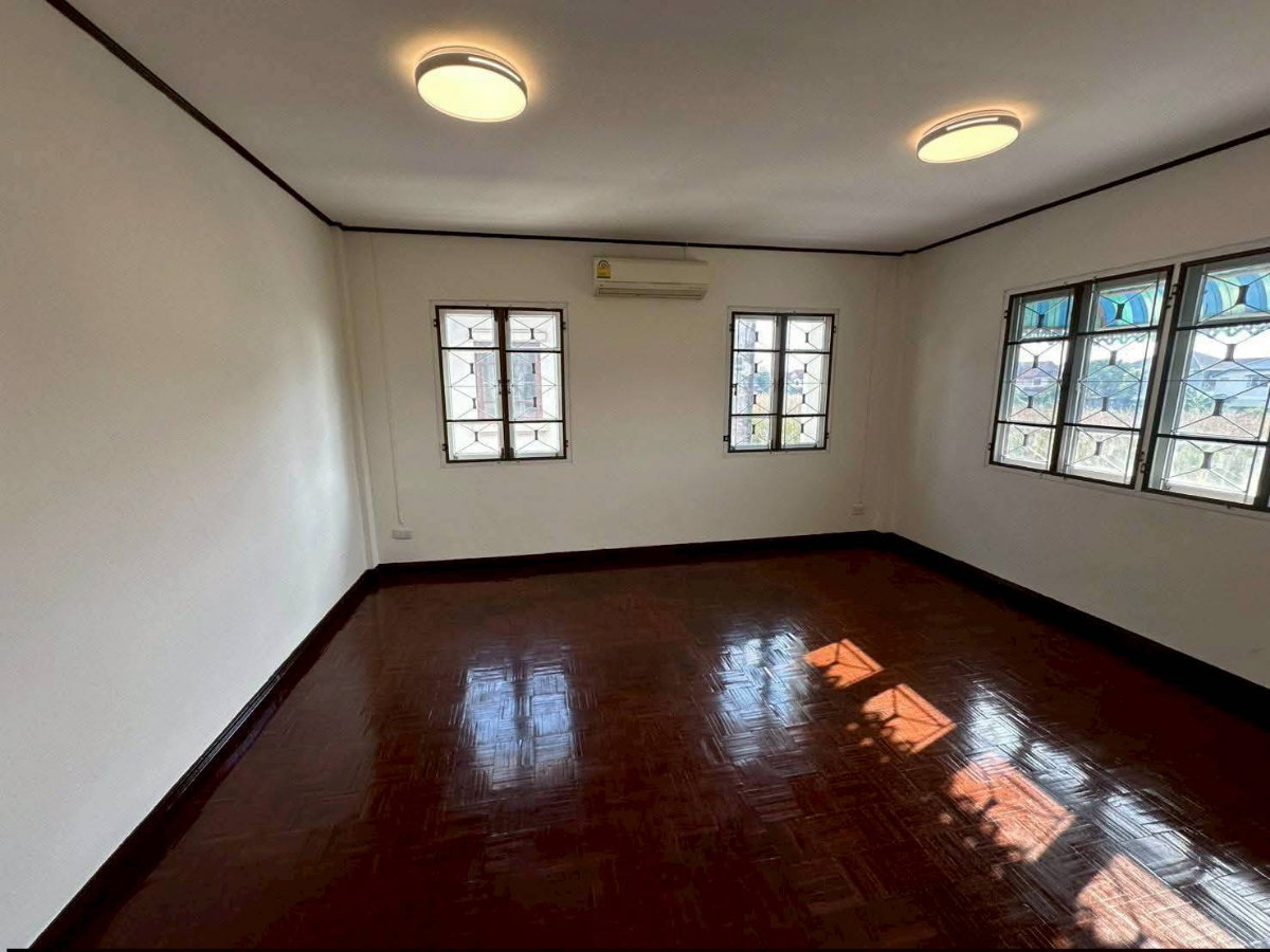 picture ⭐✨TH-017 Townhome for Sale – Busarin Saimai✨⭐ - 13/18