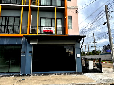 อาคารพาณิชย์ ปทุมธานี : The Connect Biztown @กรุงเทพฯ-ปทุมธานี อาคารพาณิชย์ 3 ชั้น