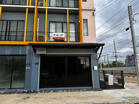 The Connect Biztown @Bangkok - Pathum Thani, 3-story commercial building.