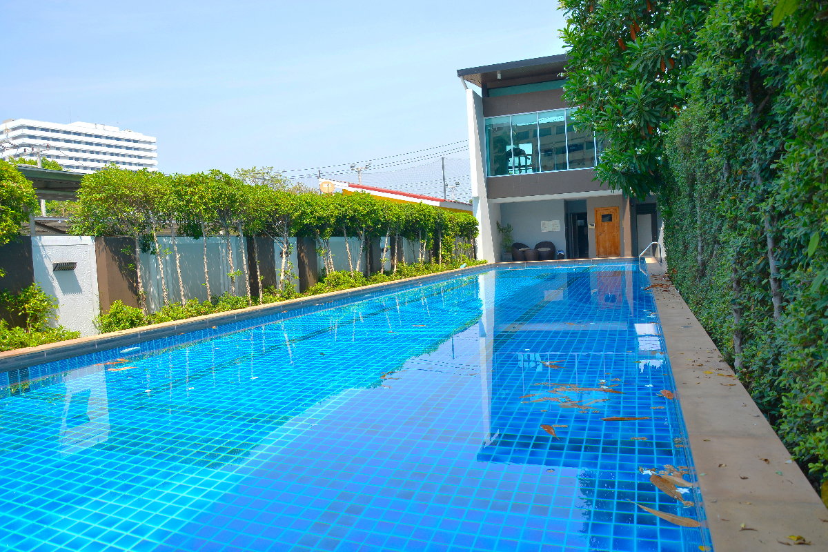 รูป คอนโด ให้เช่า ใกล้ รพ. เชียงใหม่ เพียง 300 ม.ห้องมุม 34 ตรม. วิวสนามกอล์ฟ เฟอร์ครบ พร้อมอยู่ฟิตเนส สระว่ายน้ำ @One Plus สวนดอก 5  - รูปที่ 14/17