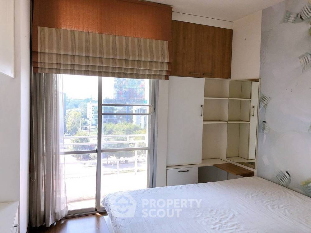 picture 1-BR 47 Sqm Condo In The Iris, Near ARL Hua Mak (ID 320509) - 4/16