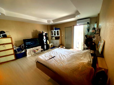 ขายคอนโด : ขายคอนโด J.W. Suite โชคชัย 4  ห้องสตูดิโอ ขนาด 28 ตร.ม. 