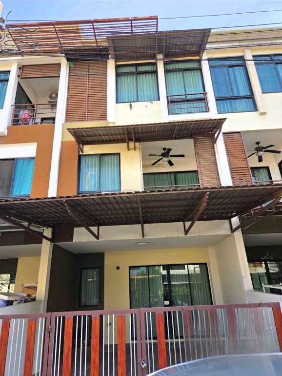 โฮมออฟฟิศให้เช่า : 🏡✨ ให้เช่า ทาวน์โฮม / โฮมออฟฟิศ 3 ชั้น หลังมุม Sixnature วิภาวดี 60