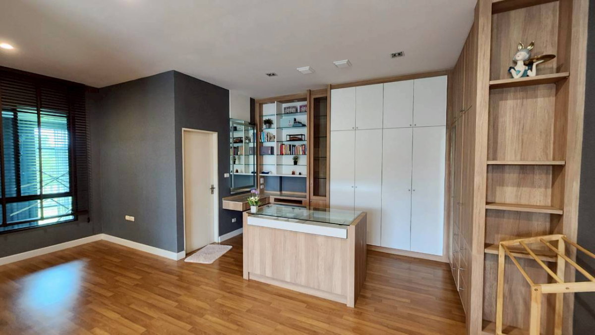 picture for Rent the grand rama2 ready to move - 7/16