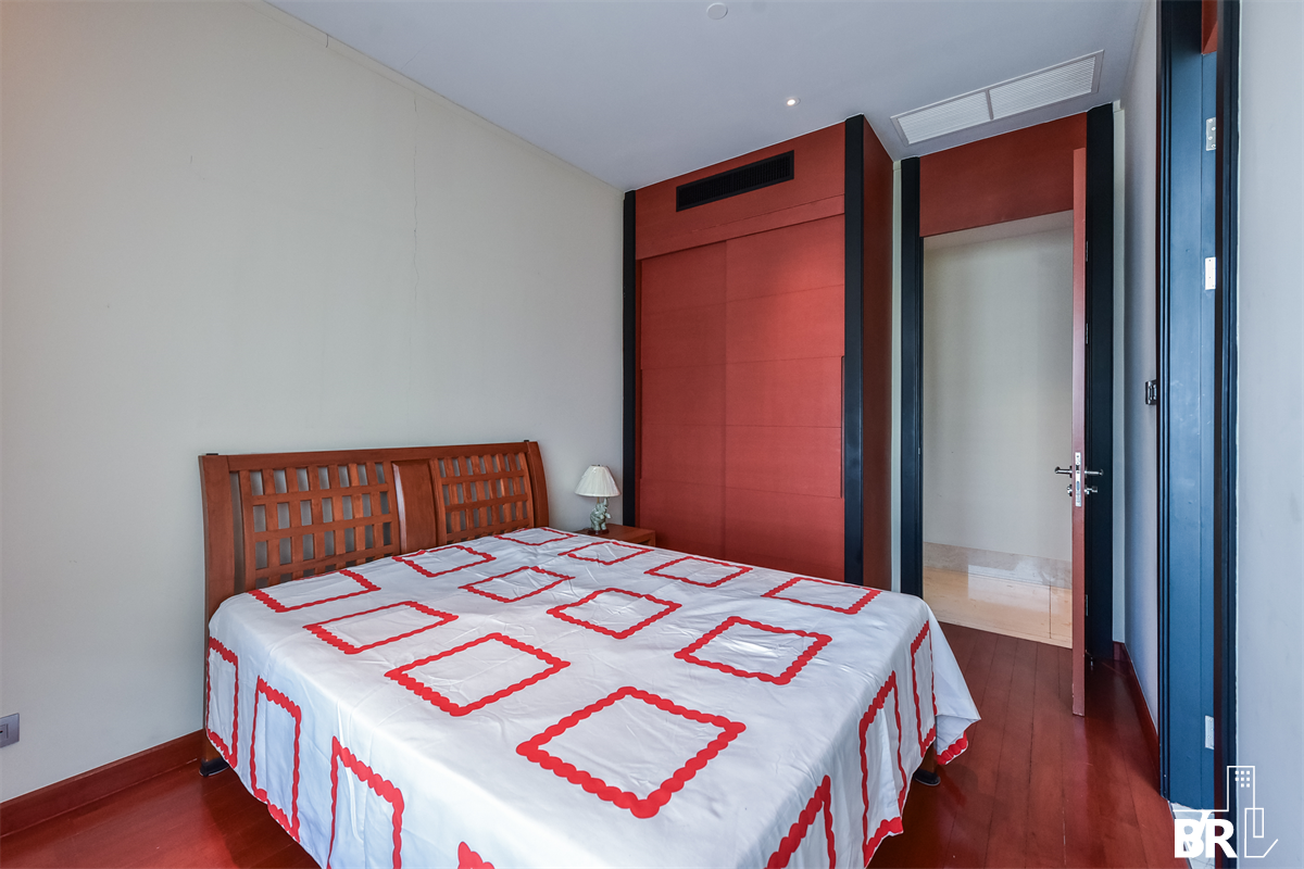 picture Easy Start with a City Dweller Lifestyle The Infinity near BTS Saint Louis - 9/10