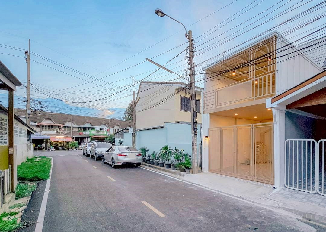 รูป บ้านสวย หลังริม มีเทอเรซหน้าบ้าน  #หมู่บ้านร่มเงาไม้ บางบัวทอง ถนนวัดลาดปลาดุก - รูปที่ 25/25