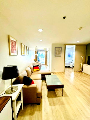 คอนโดให้เช่า : Condo for RENT : Waterford Diamond Sukhumvit 30/1    𝐒𝐢𝐳𝐞 :   57 sqm.   1 Bed /1 Bath / Balcony /City View  𝐅𝐥𝐨𝐨𝐫 : 29th  Fully furnished    