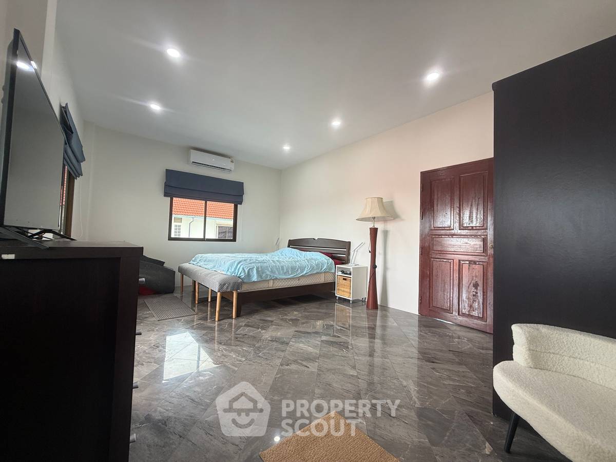 รูป บ้าน 3-ห้องนอน ที่ ปาล์ม เครสเซนต์ หัวหิน ใกล้ เดอะ เวเนเซีย (ID 2975087) - รูปที่ 17/19